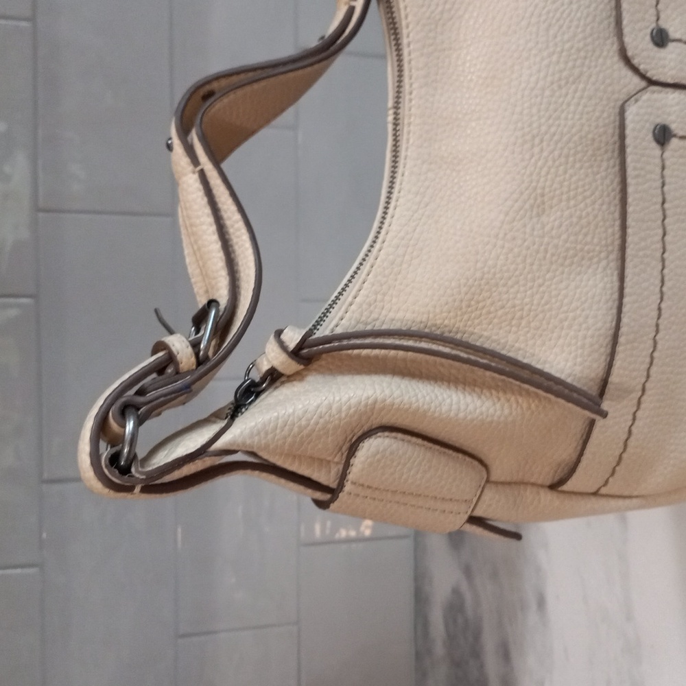 Shoulder Handbag - Picture 11 of 16